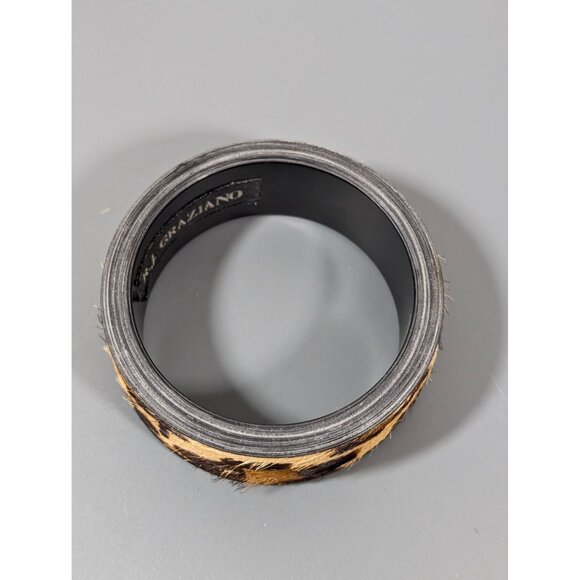 RJ Graziano Faux Fur Cheetah Animal Print Wide Bangle Bracelet 8" - Picture 9 of 11